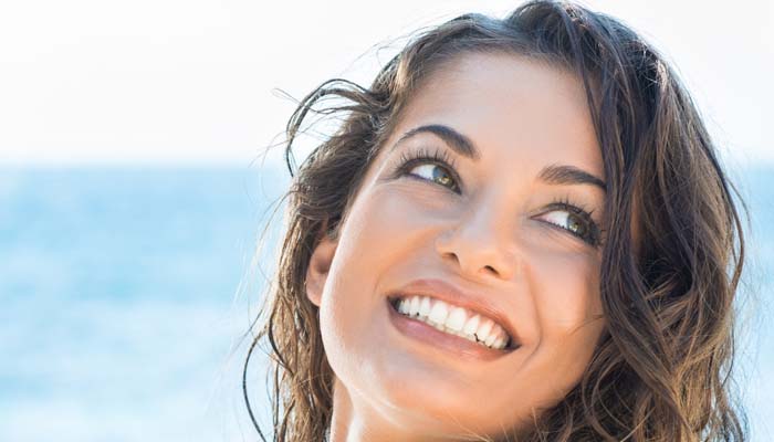 Is a perfect smile possible for those with cracked and broken teeth?